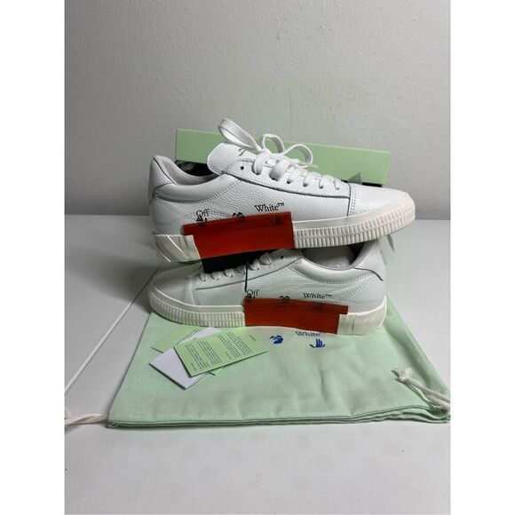 OFF-WHITE Vulc Low Canvas White Red Sneakers EU 40 US 7M 10W  NWT OFF-WHITE Vulc Low Leather Women’s Sneaker US 12 / EU 42 White Red